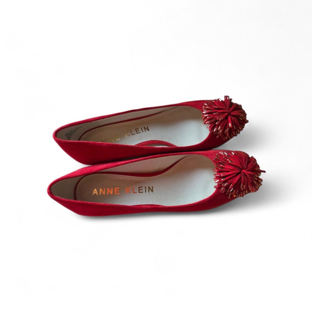 NWOB Anne Klein Red Suede Cocktail Heels - Gold Metallic Trim & Pom-Pom - Picture 2 of 5